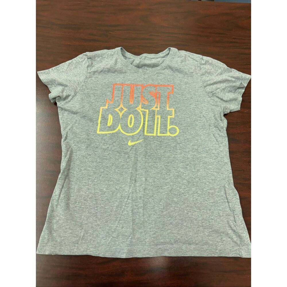 Nike Short Sleeve Grey Tee Size Youth X-Large